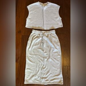 H& M Cream/White Sleeveless Cut off Sweat Top and Skirt Set